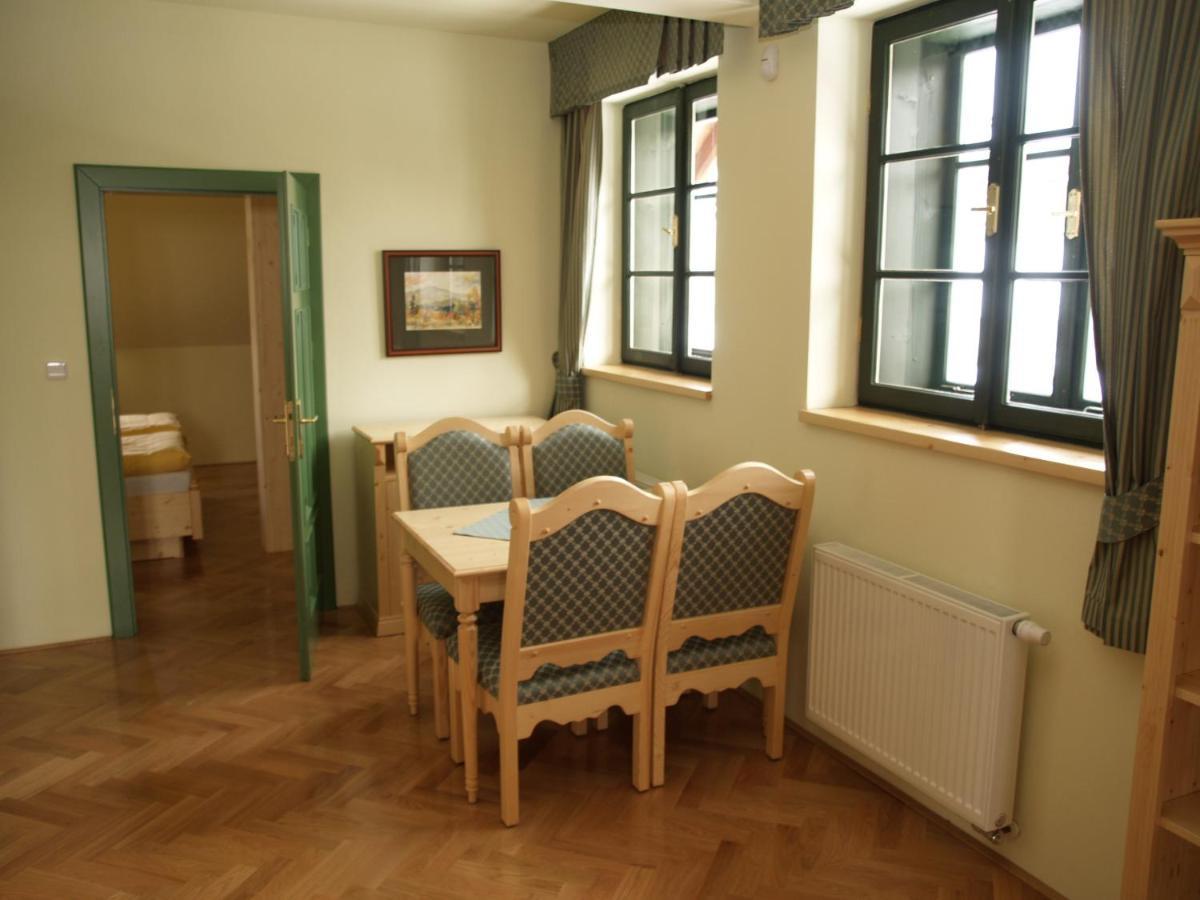 Hotel Svaty Tomas Přední Výtoň Εξωτερικό φωτογραφία