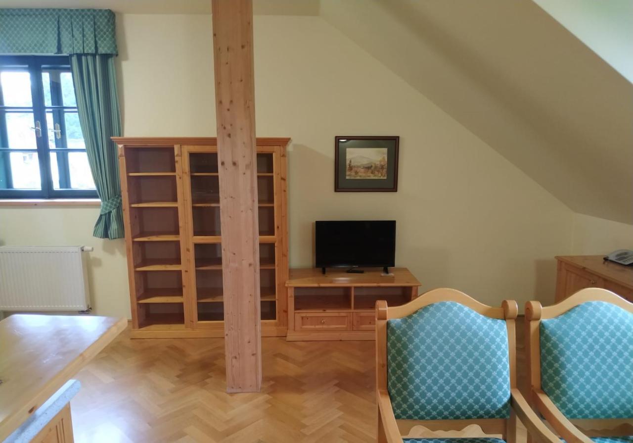 Hotel Svaty Tomas Přední Výtoň Εξωτερικό φωτογραφία